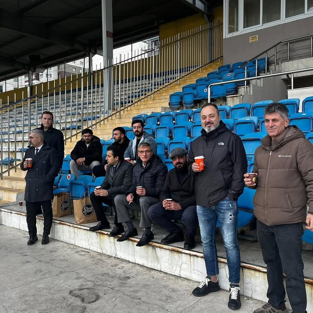 Ateştuğla Spor Kulübü saha ve takım karesi 8