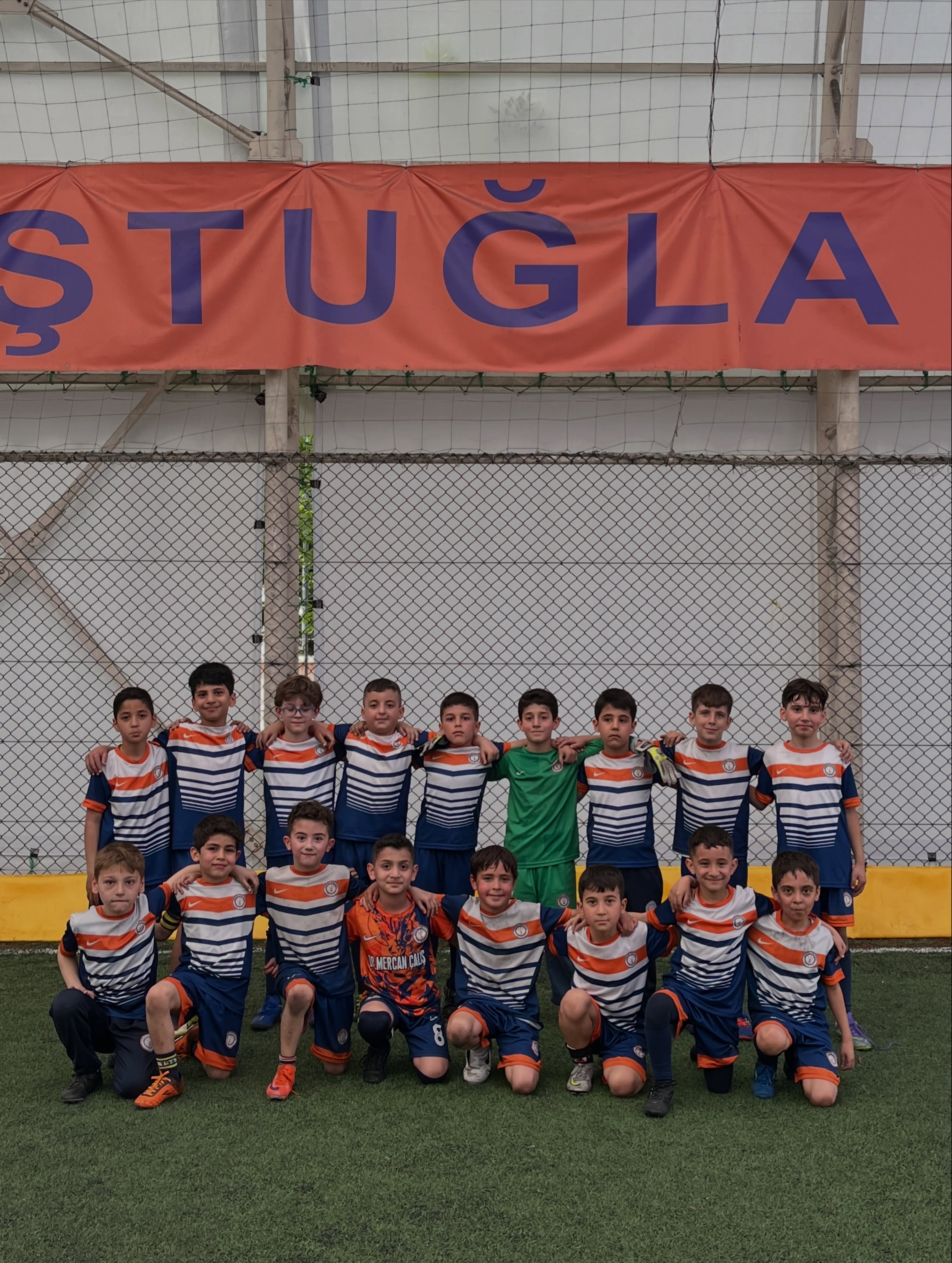 U12